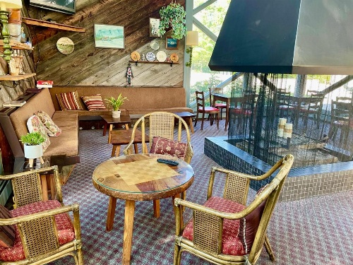 Toll Road Inn image 12